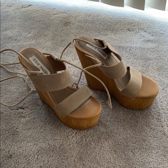 Steve Madden Shoes - Steve Madden wedges !